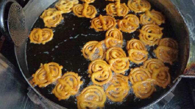 jalebi making