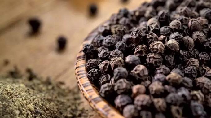 kali mirch, black pepper uses and benefits for health