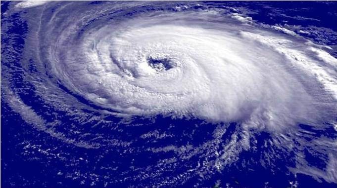 what is tropical cyclone in hindi, what is cyclone in india, cyclone kaise banta aata hai, chakrawat kise kahate hain, cyclone kyu aata hai, चक्रवात किसे कहते हैं, चक्रवात के कारण, उष्णकटिबंधीय चक्रवात, साइक्लोन क्या है