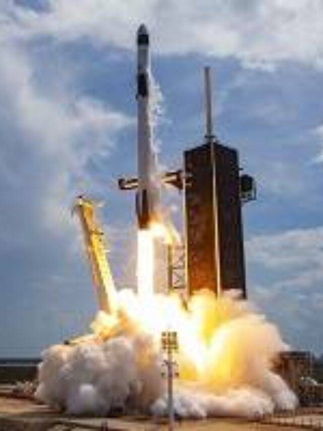 Elon Musk space-x Falcon-9 rocket