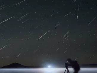 perseids meteor shower peak august 2023 shooting stars